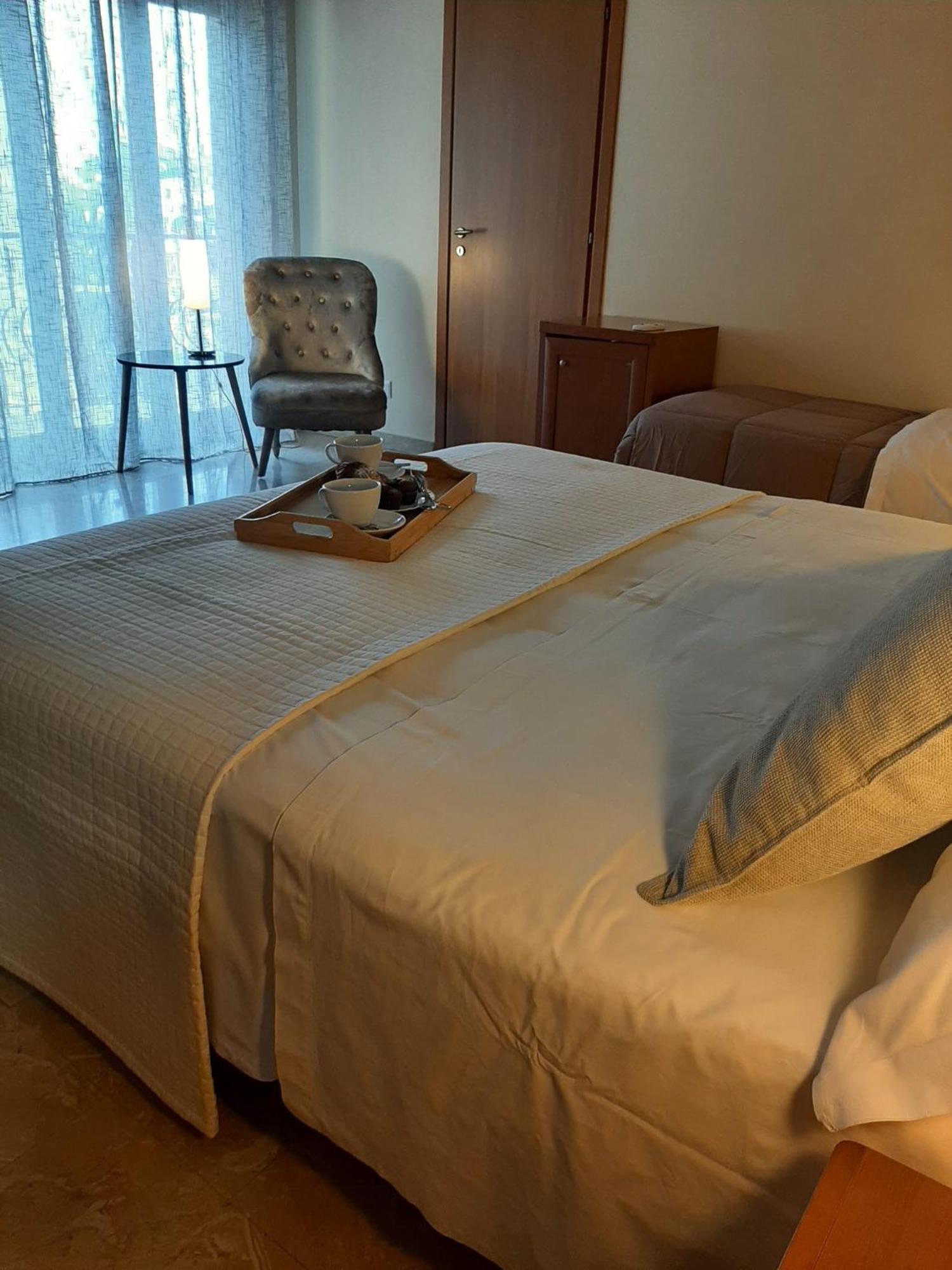 Baaria Porto Rooms Milazzo Exteriör bild